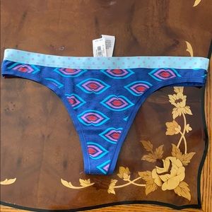 NWT WOMENS VICTORIA’S SECRET BLUE THONG/STRING SIZE XS👄💙🩵🩲